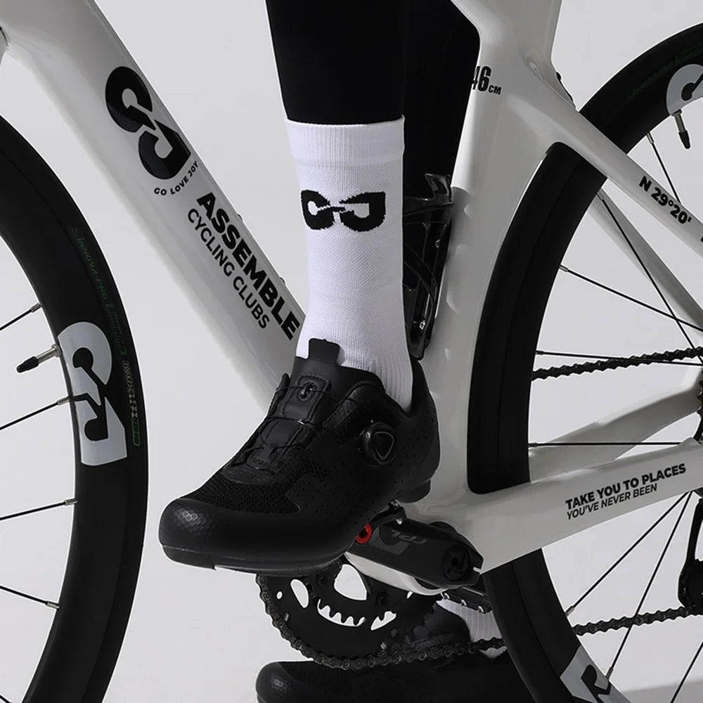 GOLOVEJOY DWZ12 Reflective Middle Tube Socks Outdoor Sports Compression Socks for Running Basketball - White / Size 35-39 - 3