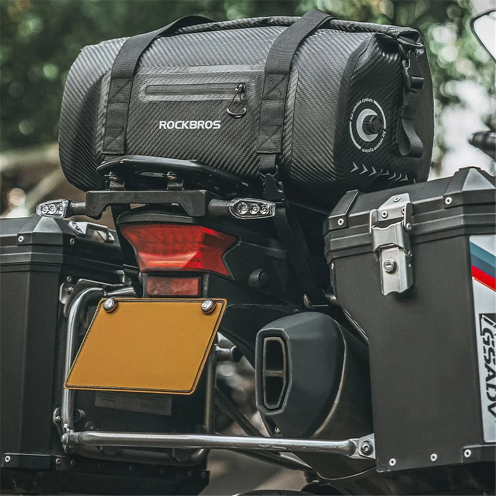 ROCKBROS AS-118 30L Waterproof PVC Bicycle Pannier Rear Pack Motorcycle Storage Bag - 2