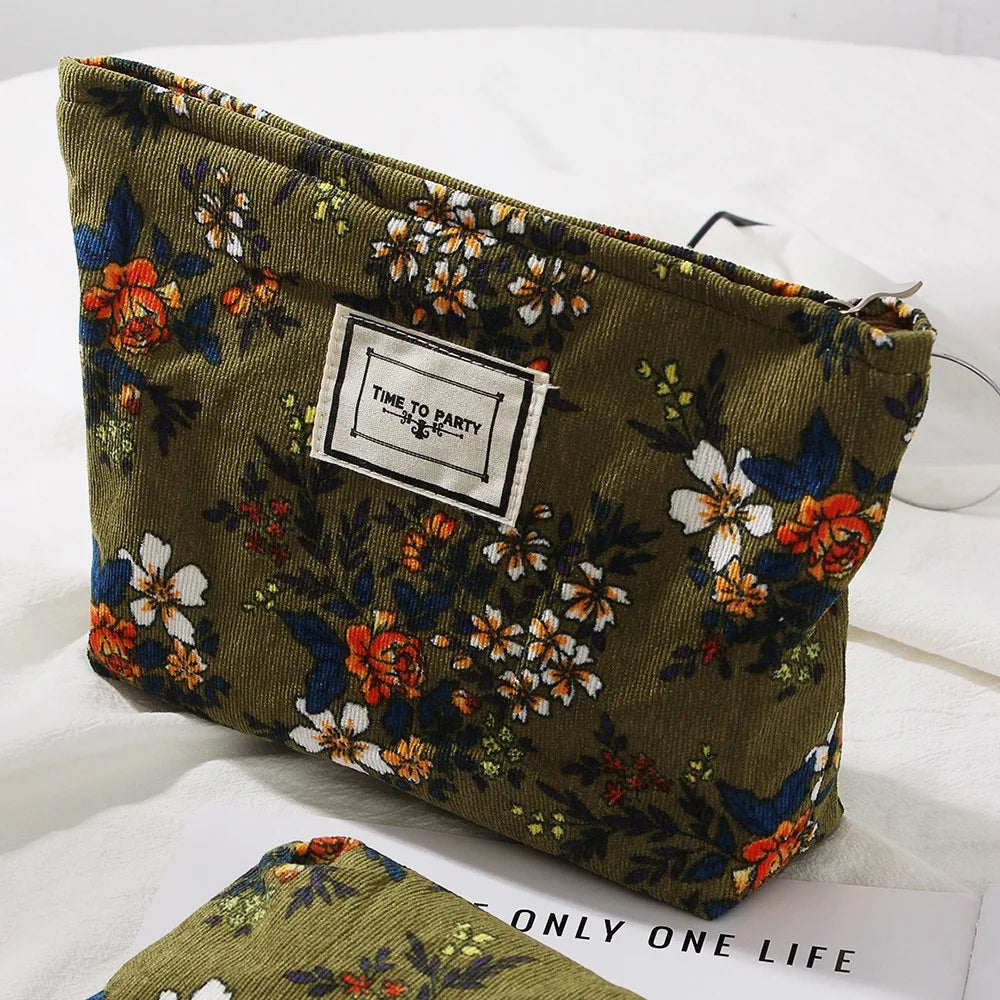 Large Size 20x17x5cm Embossed Floral Makeup Bag Portable Travel Toiletry Organizer Cosmetic Pouch - Green / Flower - 6