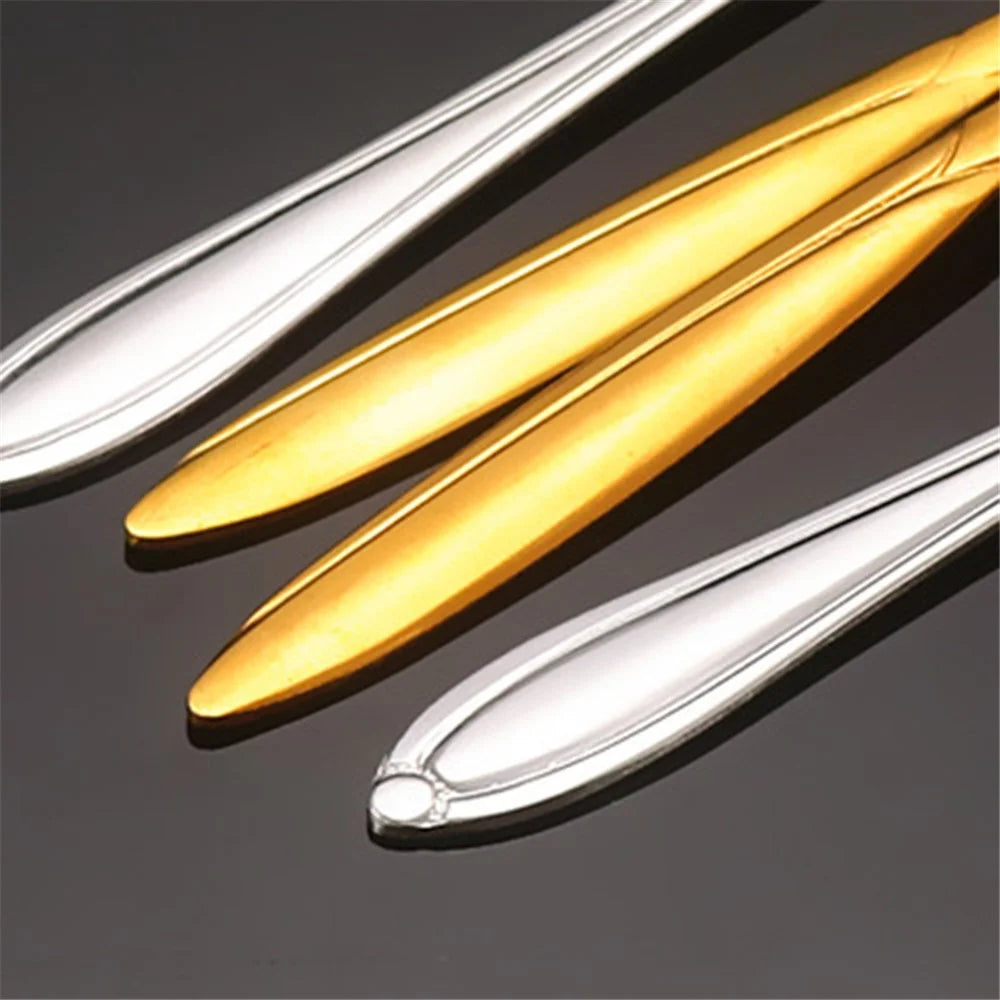 4PCS / Set 12.4-12.6cm Stainless Steel Flower Shape Spoons Coffee Mixing Ice Cream Dessert Spoons - Green / Gold - 4