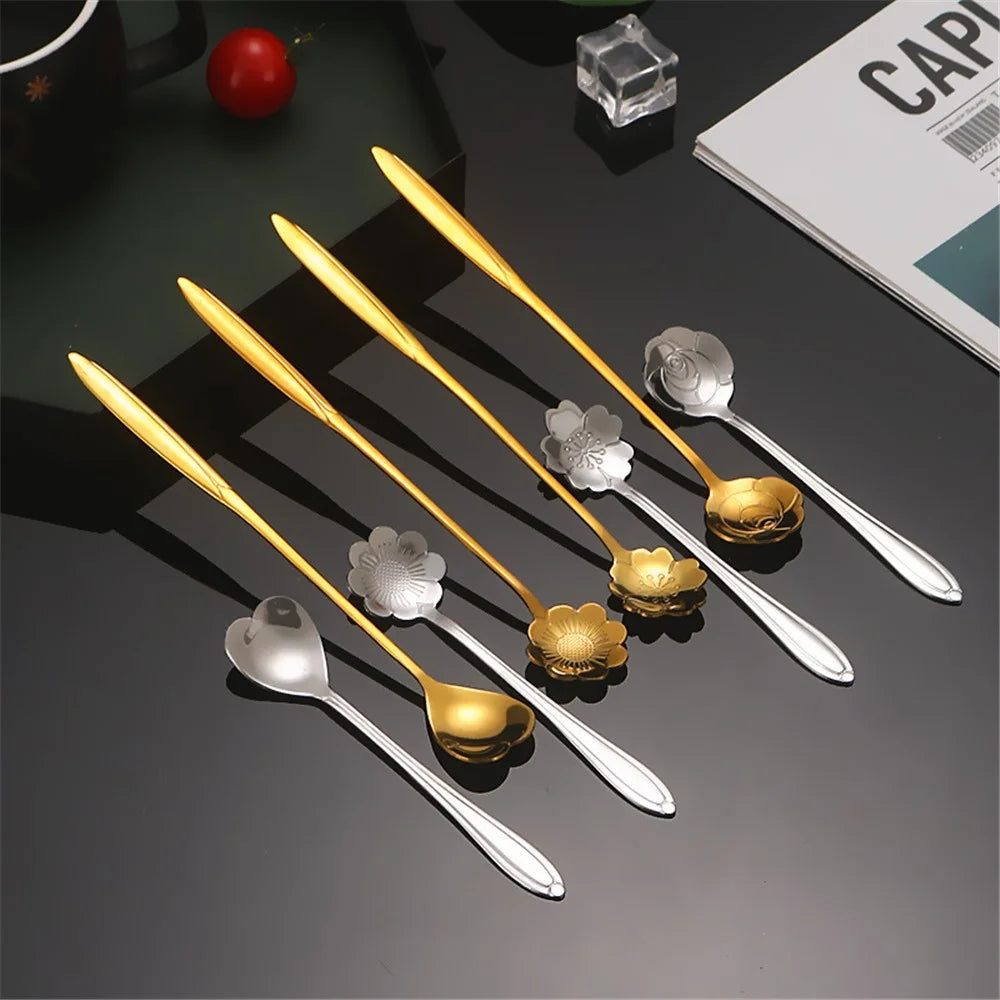4PCS / Set 12.4-12.6cm Stainless Steel Flower Shape Spoons Coffee Mixing Ice Cream Dessert Spoons - Green / Gold - 6