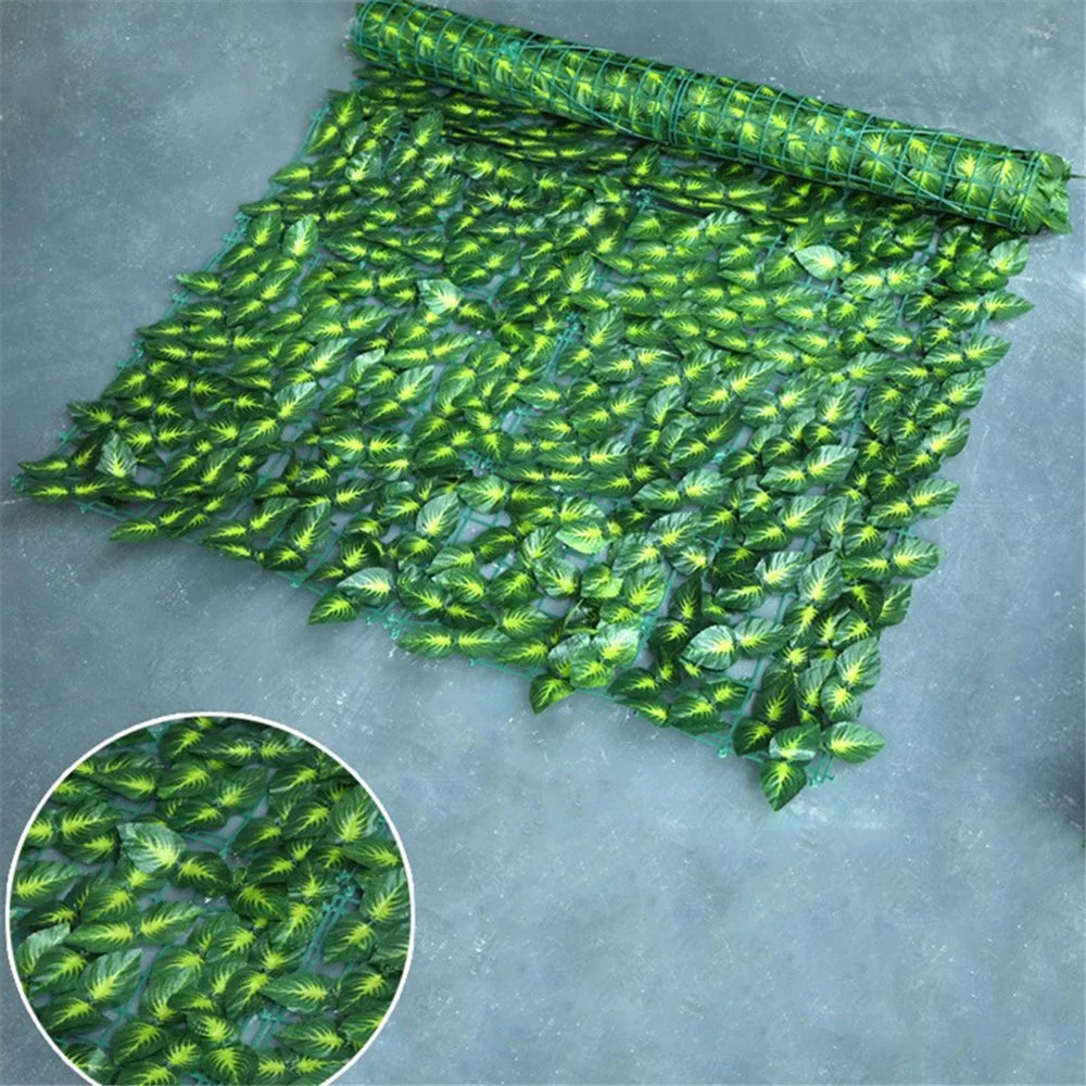 0.5 x 0.5m Green Perilla Leaf Artificial Hedge Privacy Screen Faux Leaf Fence Garden Balcony Decor - 1