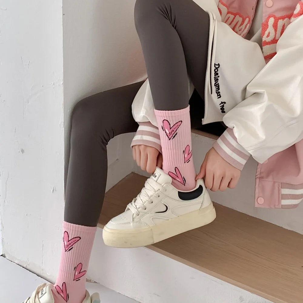 1 Pair Mid-Calf Socks Heart Pattern Women Cotton Blend Fashion Cute Crew Socks for Daily Wear - Pink / Heart Pattern - 3