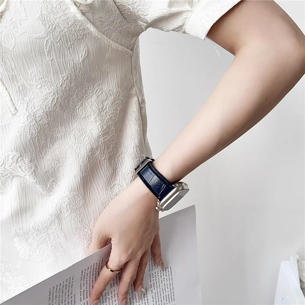 Watch Strap for Apple Watch Ultra 3 2 1 49mm / Series 11 10 46mm / 9 8 7 45mm / SE3 SE2 SE 6 5 4 44mm / 3 2 1 42mm Bamboo Texture PU + Silicone Band - Midnight Blue - 2