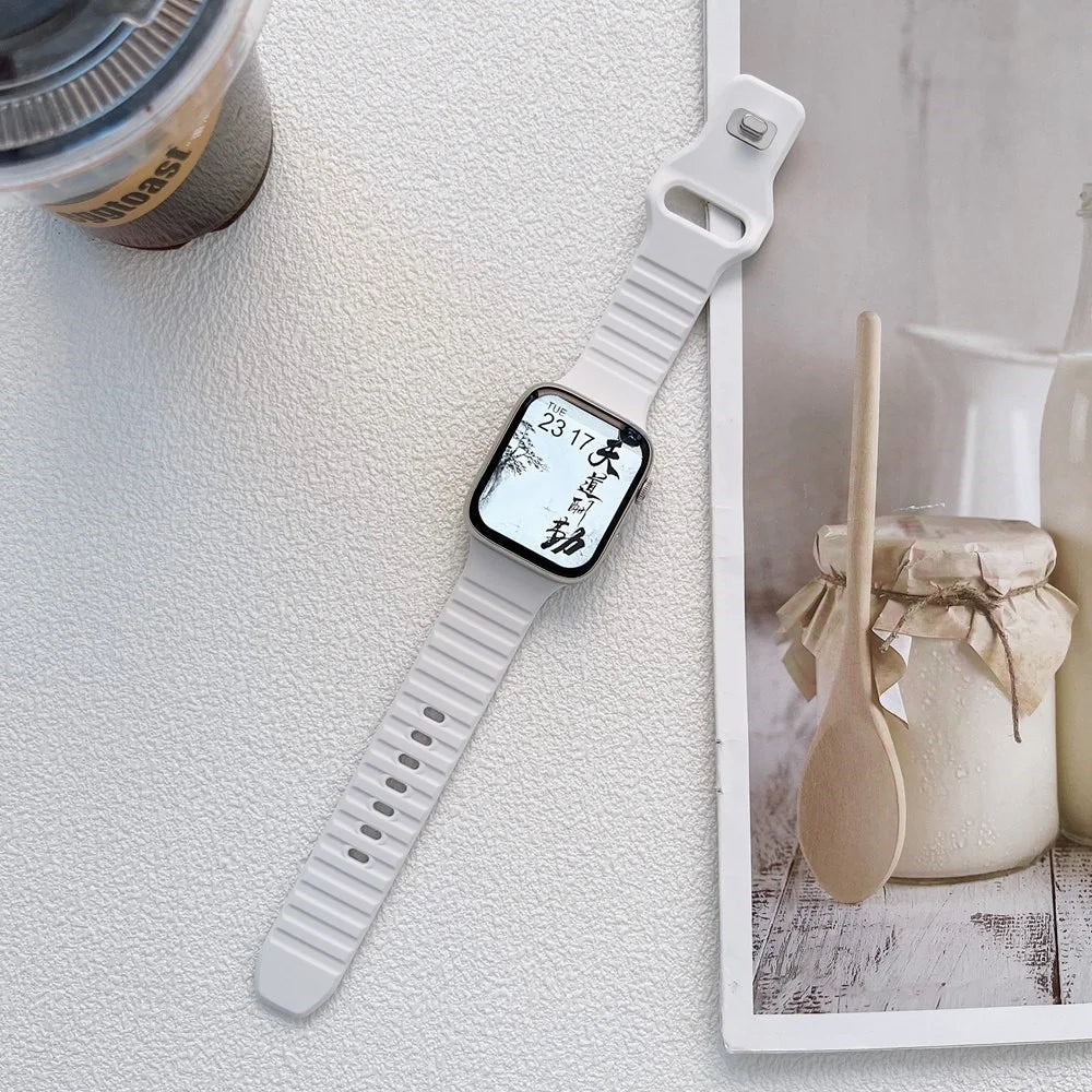 For Apple Watch Series 11 10 42mm / 9 8 7 41mm / SE3 SE2 SE 6 5 4 40mm / 3 2 1 38mm Stripe Design Silicone Smartwatch Band Replacement Wrist Strap - White - 2