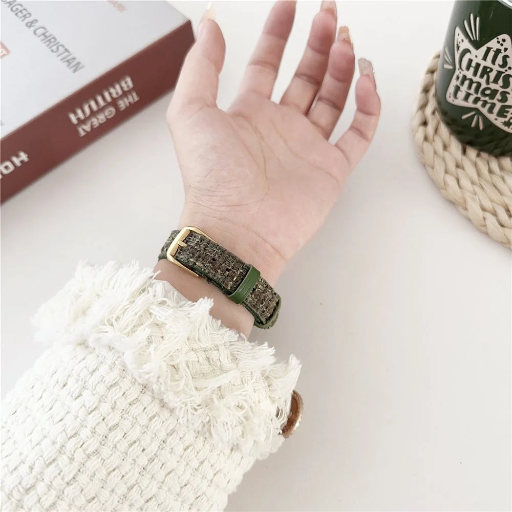 For Apple Watch Ultra 3 2 1 49mm / Series 11 10 46mm / 9 8 7 45mm / SE3 SE2 SE 6 5 4 44mm / 3 2 1 42mm Wrist Strap with Camellia Decor - Green - 5