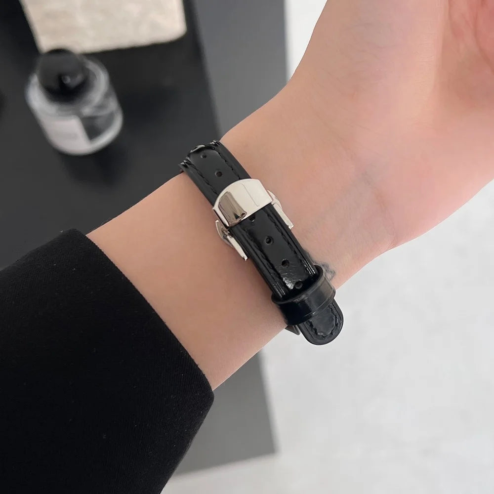 For Apple Watch Ultra 3 2 1 49mm / Series 11 10 46mm / 9 8 7 45mm / SE3 SE2 SE 6 5 4 44mm / 3 2 1 42mm Genuine Cow Leather Strap - Black - 5