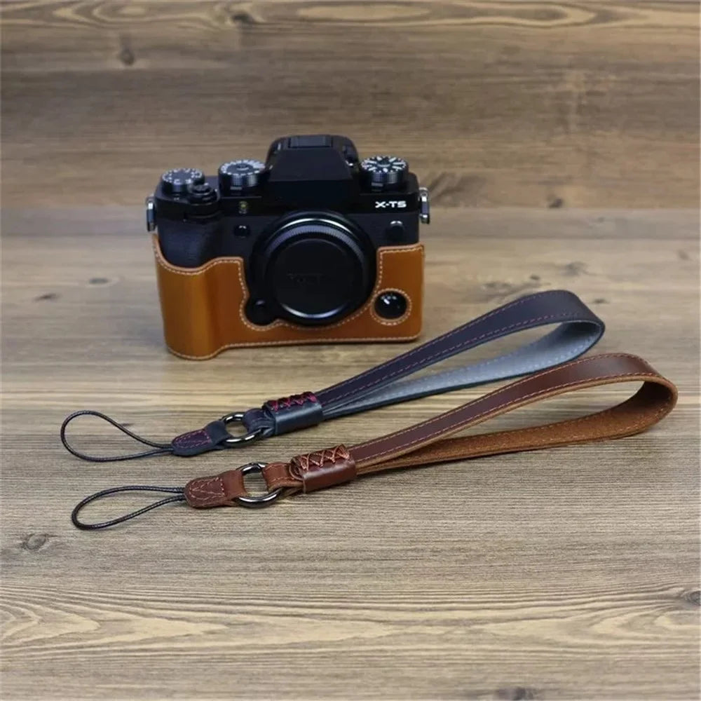 For Fujifilm XT4 / A7r5 / A7M4 / X100v / XH2 Camera Carrying Strap Top Layer Cowhide Leather Quick Release Hand Rope - Black - 5