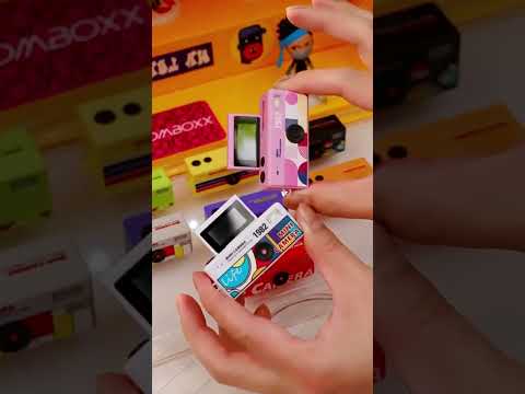 LK-030 Thumb Camera with Keychain 0.96 Inch Flip Screen Retro CCD Digital Camera 720P Mini Camcorder - Orange