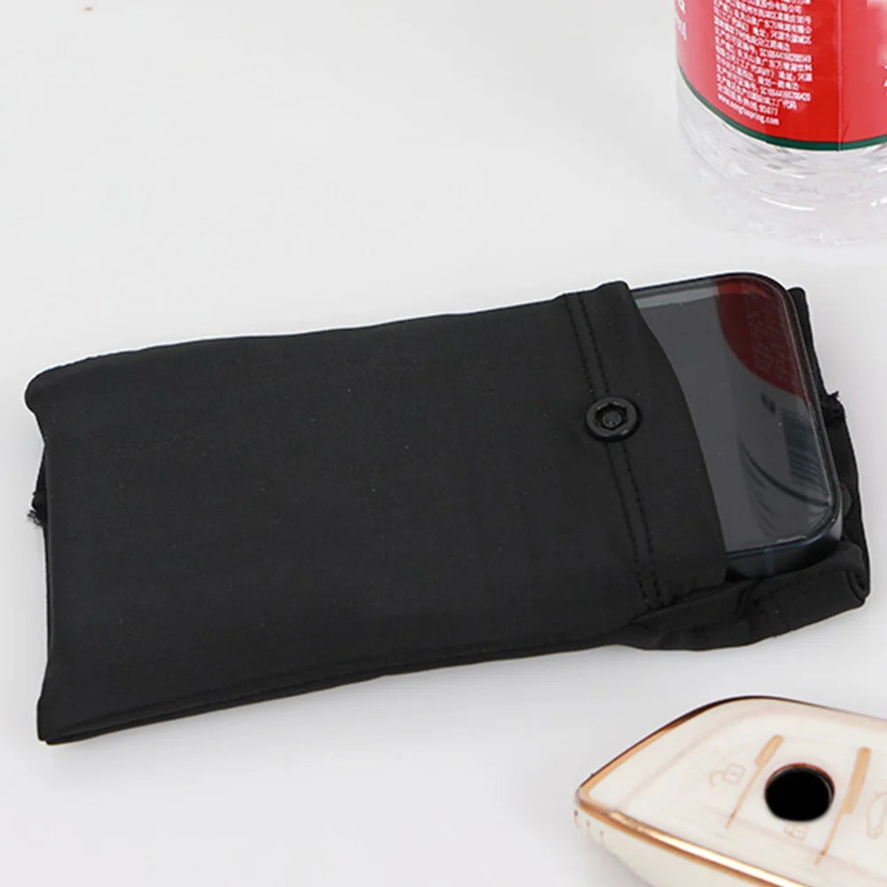 Outdoor Sports Phone Holder Glove Pouch Card Keys Storage Bag with Thumb Hole - Black S / Left Hand - 6