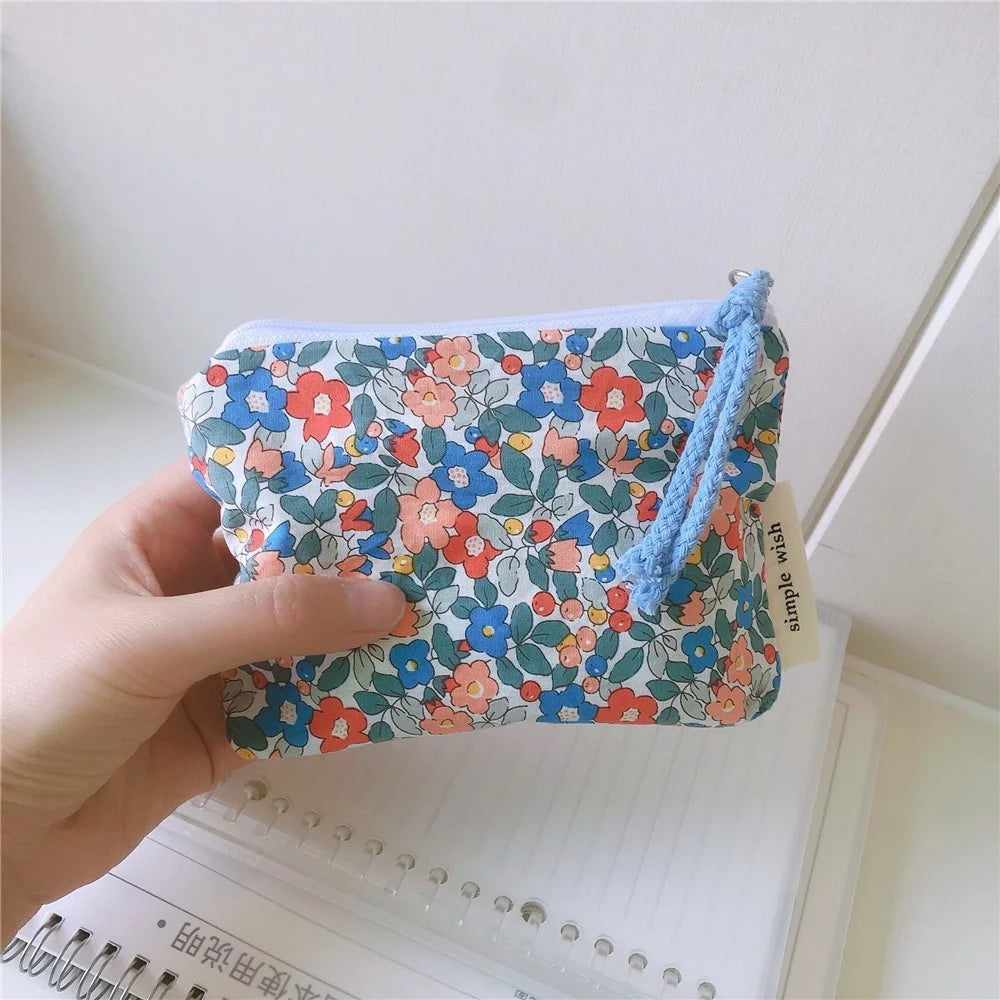 210 Mini Wallet Portable Coin Purse Zipper Small Pouch Change Card Key Storage Bag - Red and Blue Flower - 6