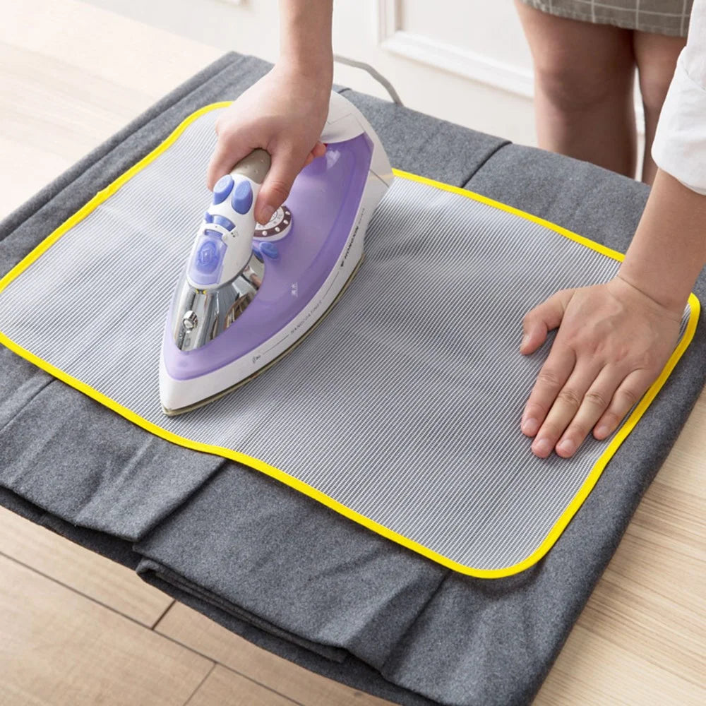 35 x 50cm Heat Resistant Ironing Mesh Pad Clothes Protective Ironing Pressing Cloth - Random Color - 5
