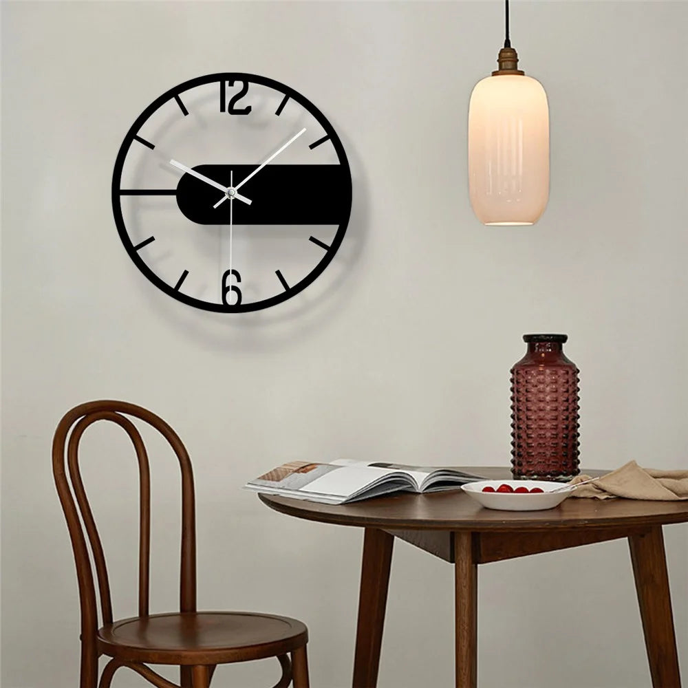 Round Clear Acrylic Wall Clock Silent Non-Ticking Clock (No Battery) for Kitchen  /  Home  /  Living Room - 2