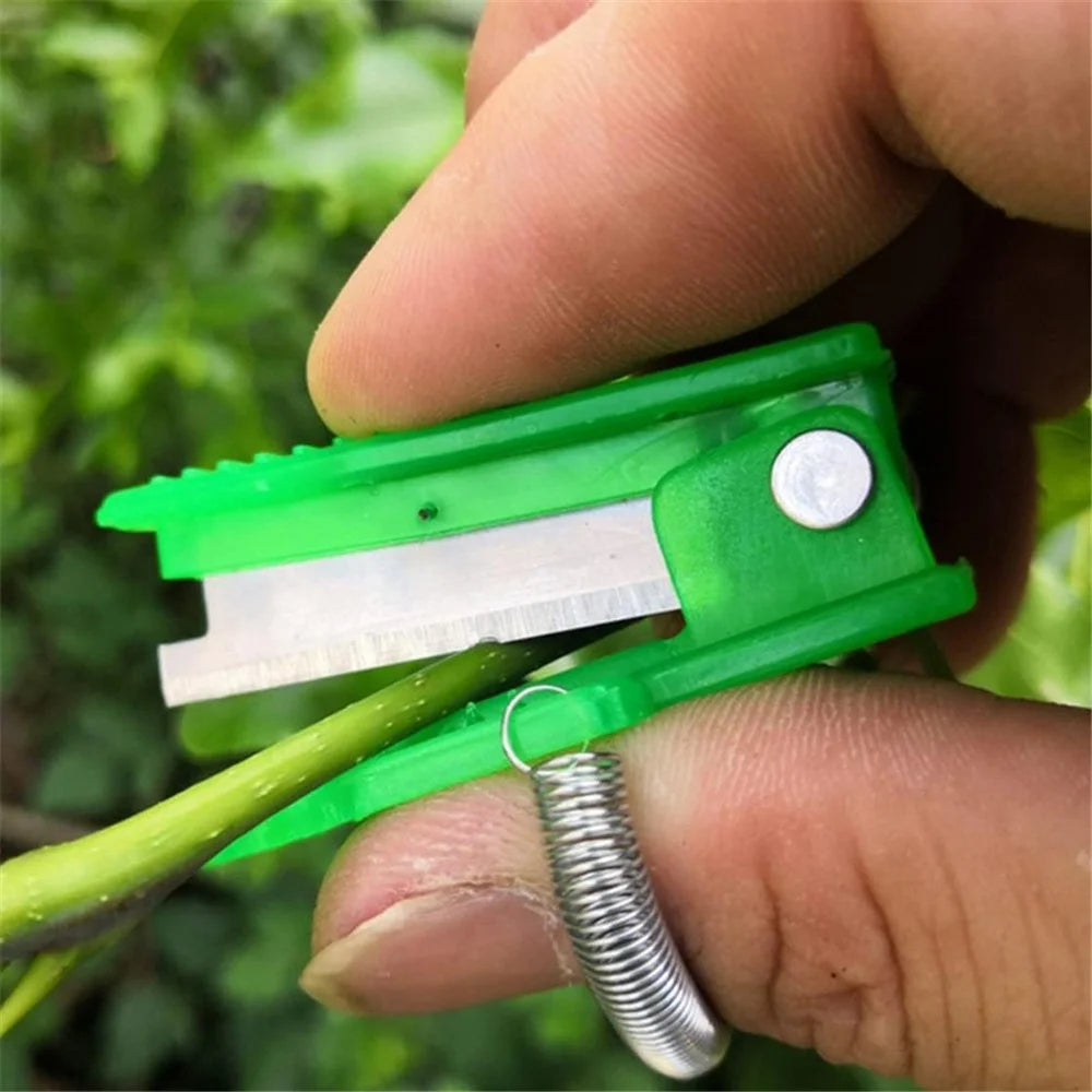 100Pcs Farm Orchard Thumb Knife Garden Pruner Vegetable Fruit Picking Cutter - Green - 4