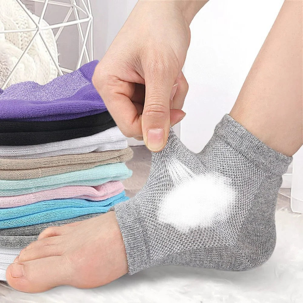 001 1 Pair Gel Heel Crack Socks Half Cut Mesh Breathable Cotton Socks Heel Protection Gift - Grey - 4