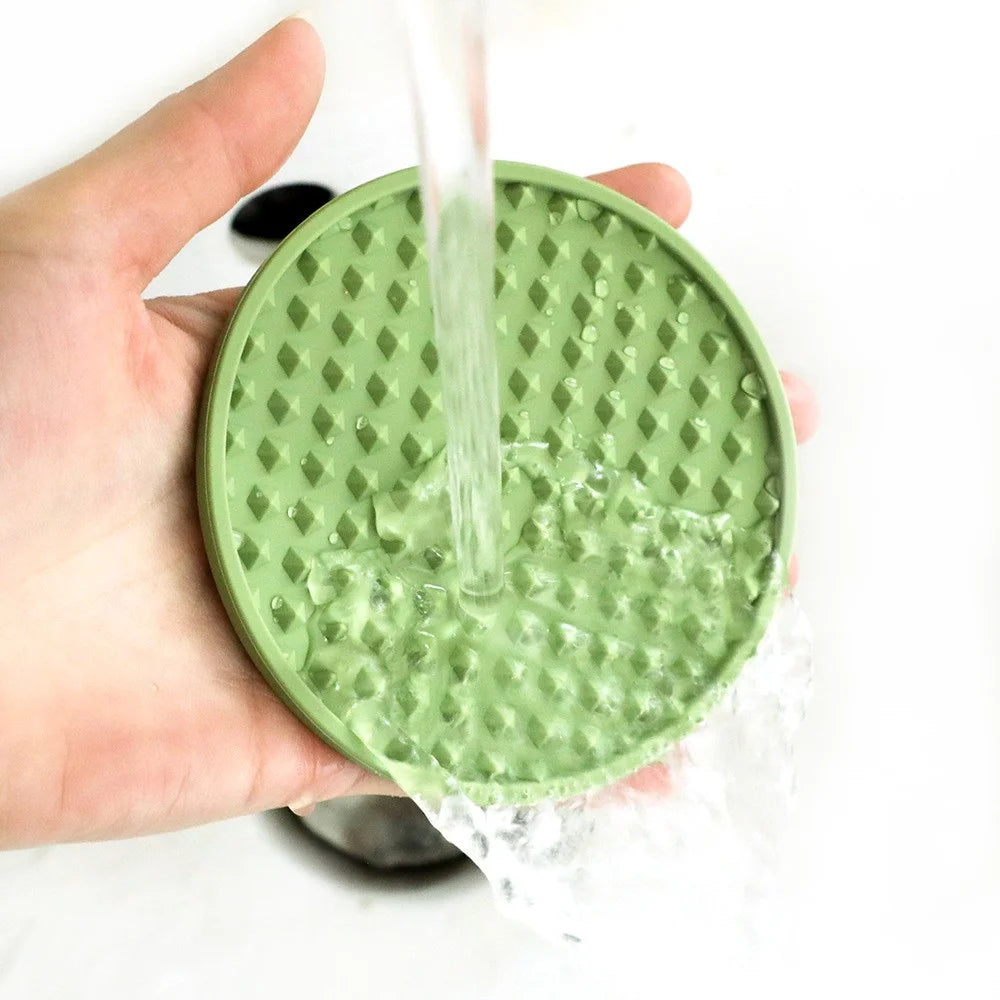 6Pcs Silicone Coasters Set with Metal Holder 10cm Round Draining Heat Resistant Non-Slip Mats - Pentagon / Bean Green - 2
