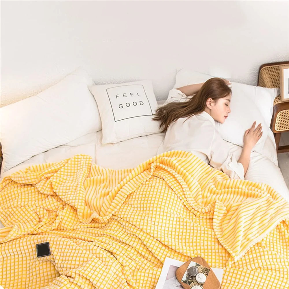200 x 230cm Ultra Soft Milk Velvet Throw Blanket for Nap Solid Color Office Sofa Cover - Lemon Yellow - 4