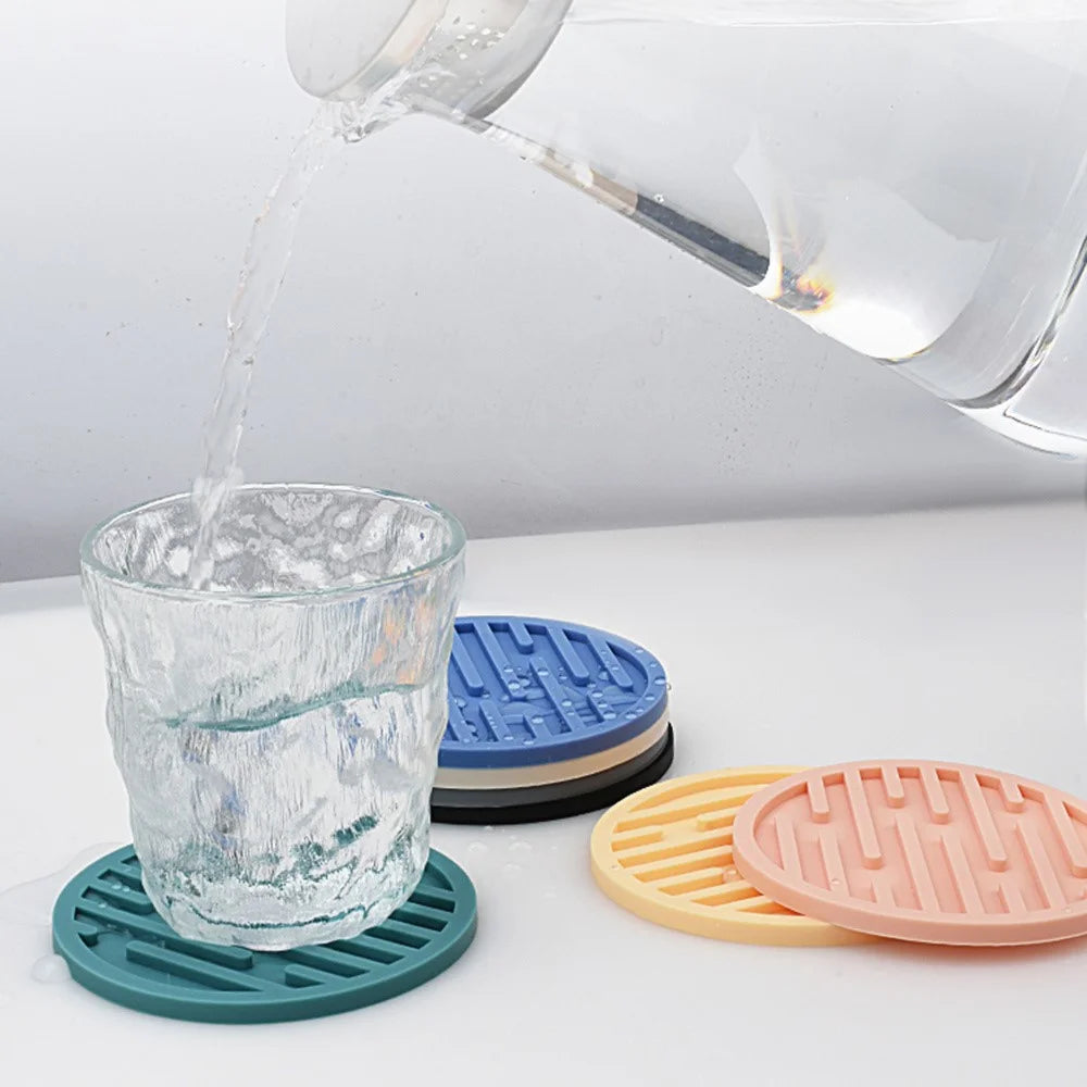 10cm Round Thick Silicone Mug Coaster Non-Slip Heat-Resistant Water Bottle Cup Drink Mat Pad - Pink - 2