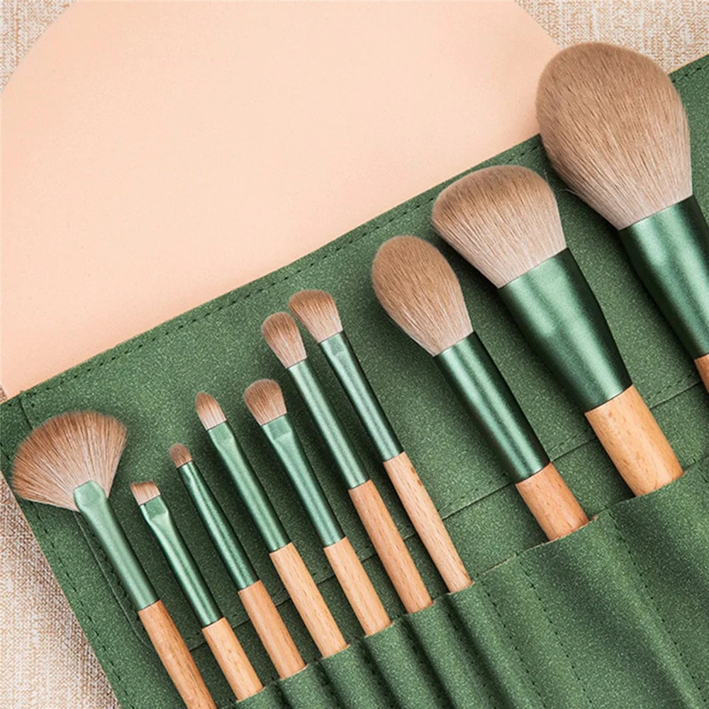 10Pcs / Set Makeup Brushes Synthetic Bristle Brushes with Storage Bag for Eyeshadow Concealer - 4