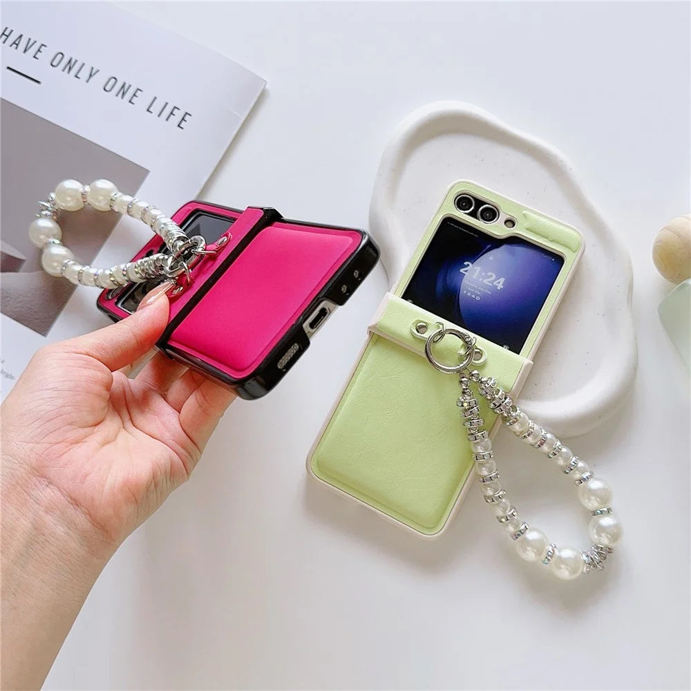 For Samsung Galaxy Z Flip7 FE 5G / Z Flip6 5G Case Crazy Horse Leather+PC Phone Cover with Wrist Pearl Strap - Light Green - 5