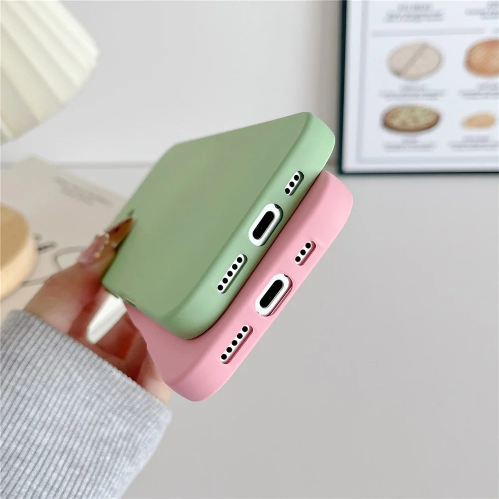 For iPhone 16 Plus Phone Back Case Scratch Resistant Silicone Mobile Cover - Black - 6