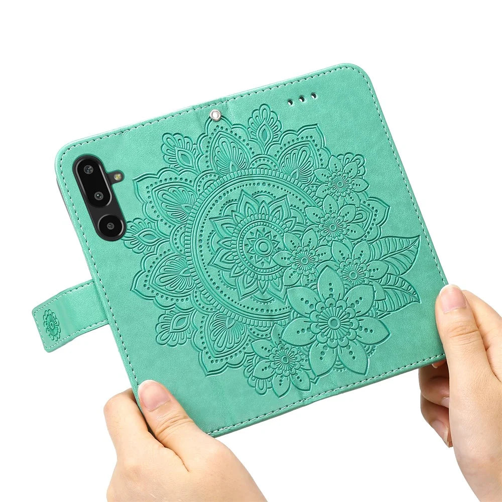 For Samsung Galaxy F16 5G / Galaxy M16 5G Case Floral Pattern PU Leather Wallet Stand Phone Cover - Green - 2