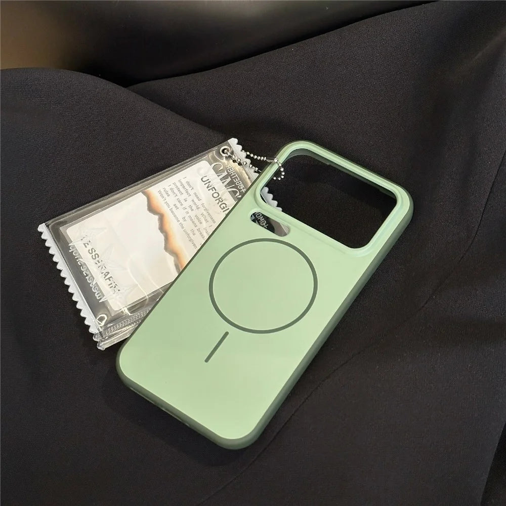 For Xiaomi 17 Pro Magnetic Case Skin-touch TPU + PC Shockproof Phone Cover with Tempered Glass  - Matcha Green - 2
