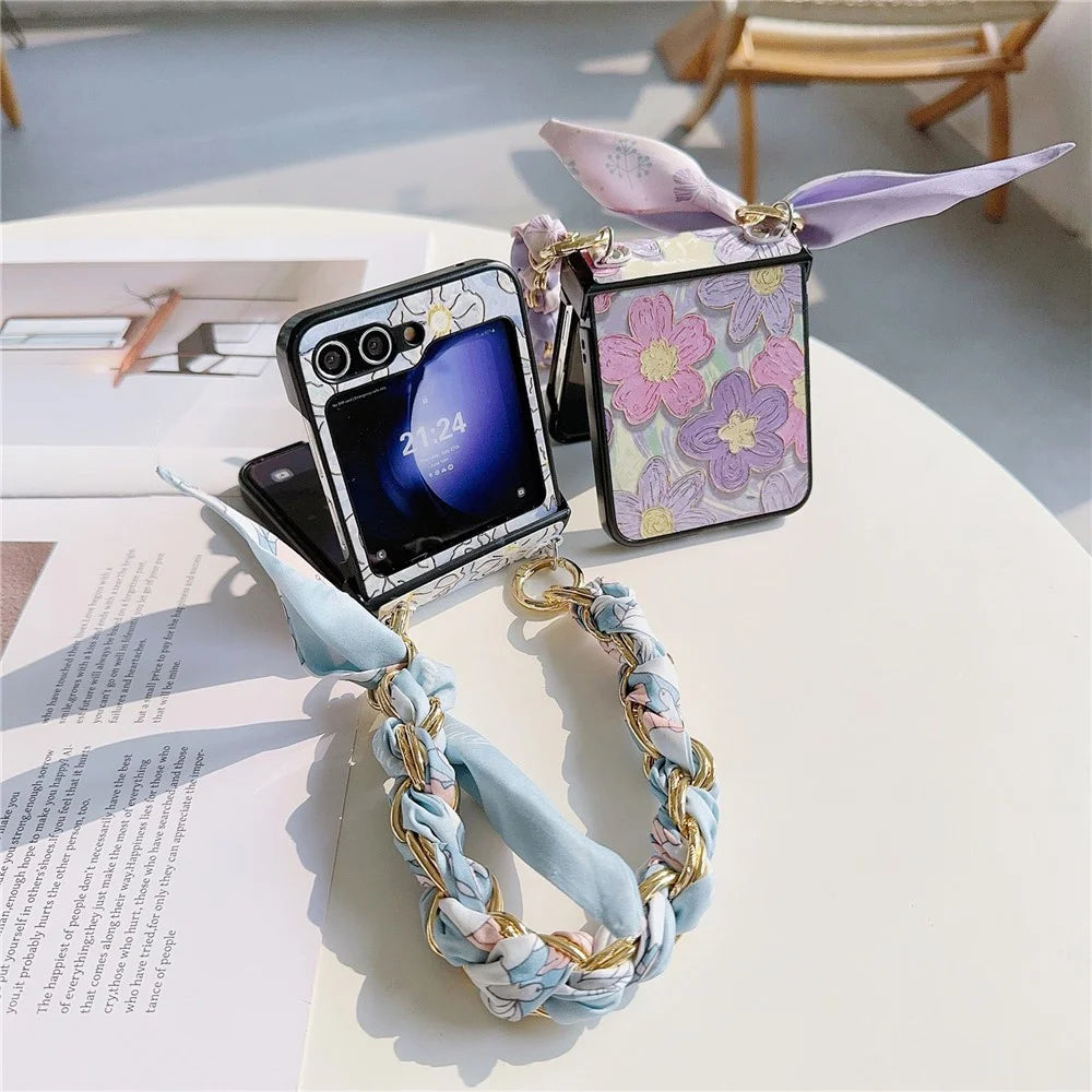 For Samsung Galaxy Z Flip5 5G   Lacquered Pattern PU Leather+PC Cell Phone Cover with Silk Scarf Chain - Rabbit+Flower - 5