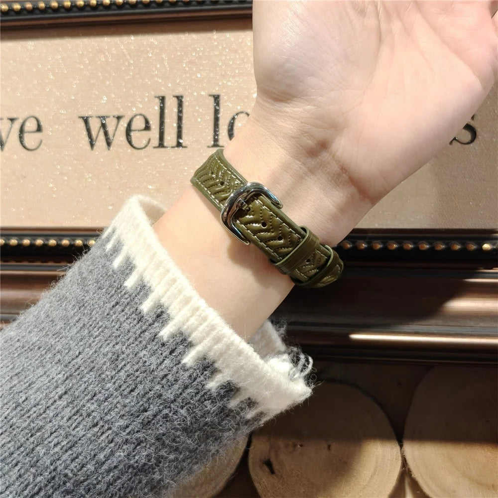 20mm Watch Band For Huawei Watch GT 3 42mm  /  GT 2 42mm  /  Samsung Galaxy Watch7 44mm 40mm Heart Pattern Embossed Genuine Leather Strap - Green - 3