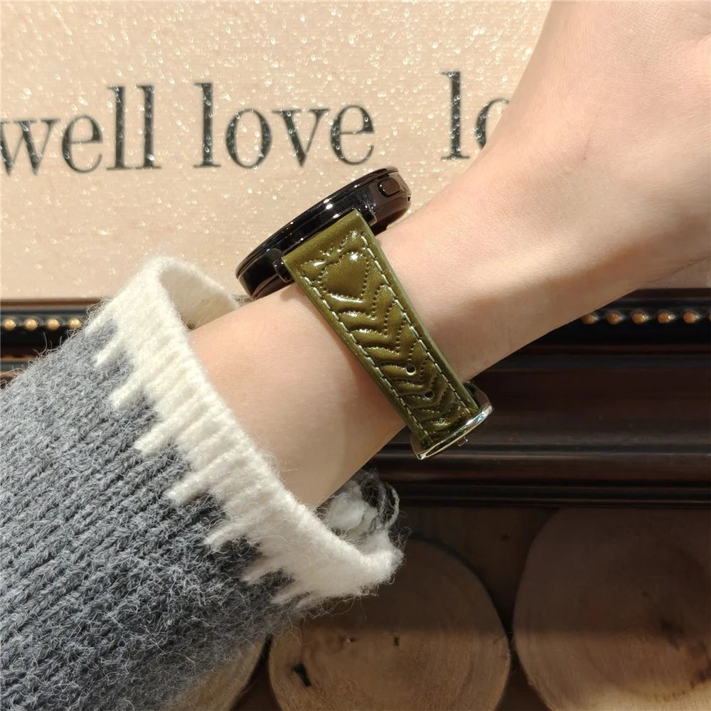 20mm Watch Band For Huawei Watch GT 3 42mm  /  GT 2 42mm  /  Samsung Galaxy Watch7 44mm 40mm Heart Pattern Embossed Genuine Leather Strap - Green - 4