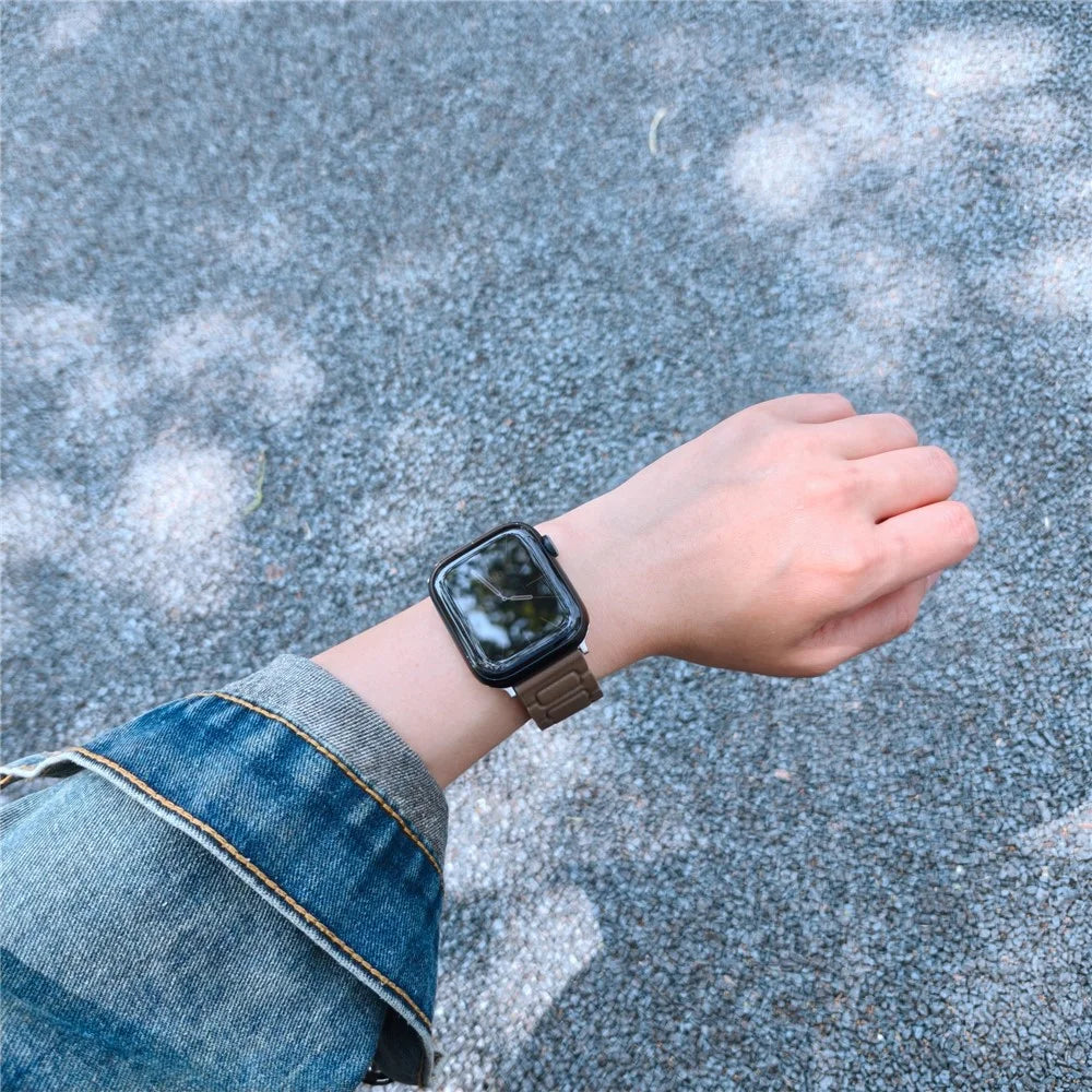 Watch Band For Apple Watch Series 11 10 42mm / 9 8 7 41mm / SE3 SE2 SE 6 5 4 40mm / 3 2 1 38mm 3-Bead Magnetic Leather Strap - Dark Brown - 3