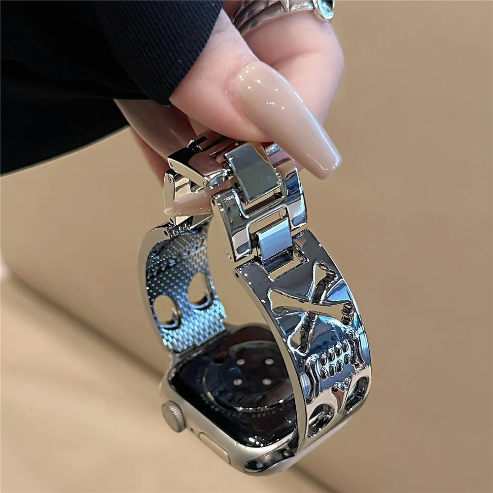 Watch Band For Apple Watch Series 11 10 42mm / 9 8 7 41mm / SE3 SE2 SE 6 5 4 40mm / 3 2 1 38mm Skull Design Breathable Metal Alloy Strap - Silver - 6