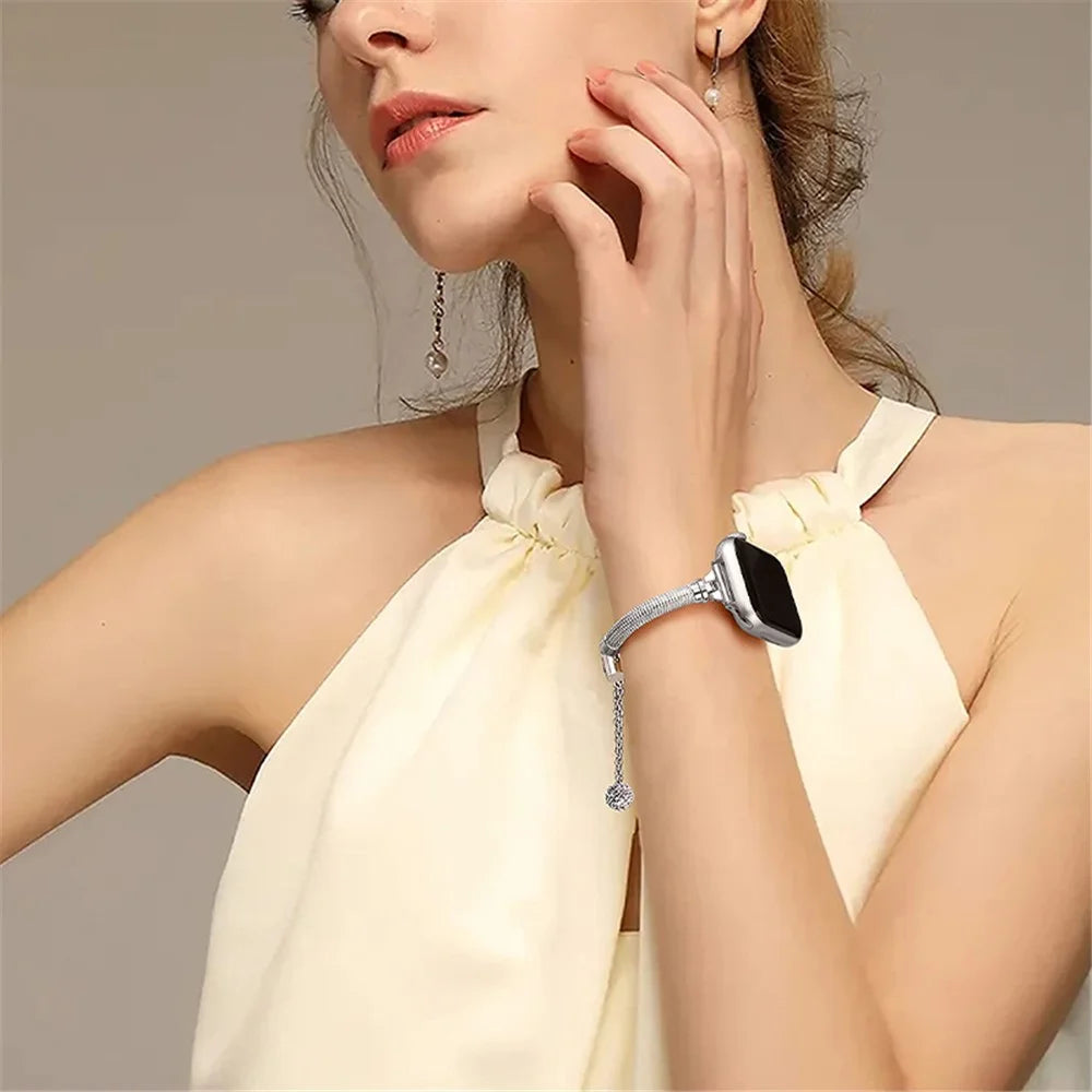 For Apple Watch Series 11 10 42mm / 9 8 7 41mm / SE3 SE2 SE 6 5 4 40mm / 3 2 1 38mm Metal Smart Watch Band Bracelet Anti-Scratch Wrist Strap Replacement - Silver - 5