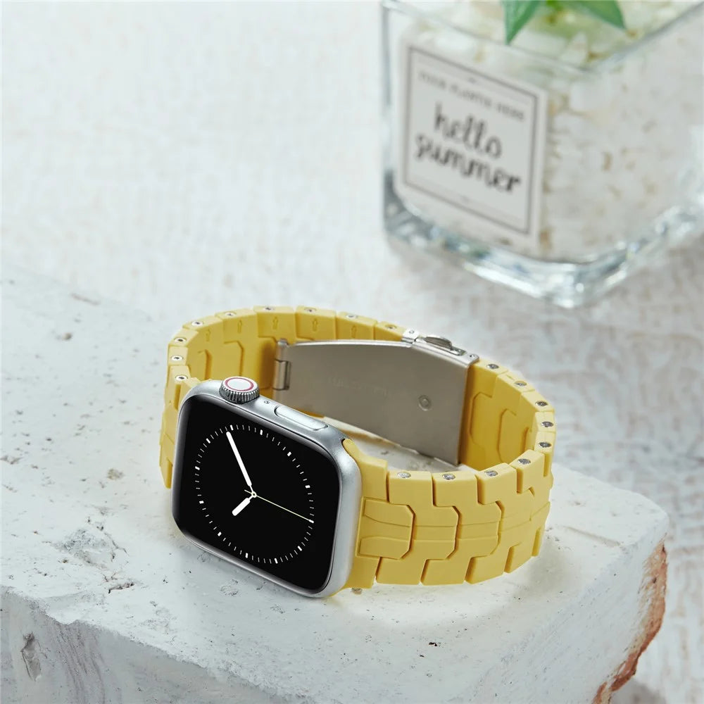 For Apple Watch Series 11 10 42mm / 9 8 7 41mm / SE3 SE2 SE 6 5 4 40mm / 3 2 1 38mm Watch Strap Replacement Silicone Band - Yellow - 4