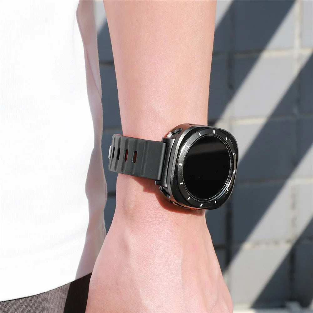 For Samsung Galaxy Watch Ultra (2025) 47mm / Ultra 47mm Protective Case Aluminum Alloy PC Watch Bumper Cover - Black White - 7