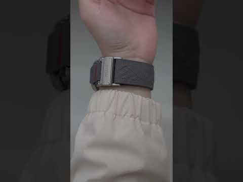 AULUMU C03 Titanium Alloy Strap for Apple Watch Ultra 3 2 1 49mm  /  Series 11 10 46mm  /  9 8 7 45mm  /  SE3 SE2 SE 6 5 4 44mm  /  3 2 1 42mm Magnetic Buckle Quick Release Microfiber Band - Silver+Black